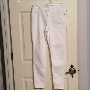 White old navy skinny jeans size 2